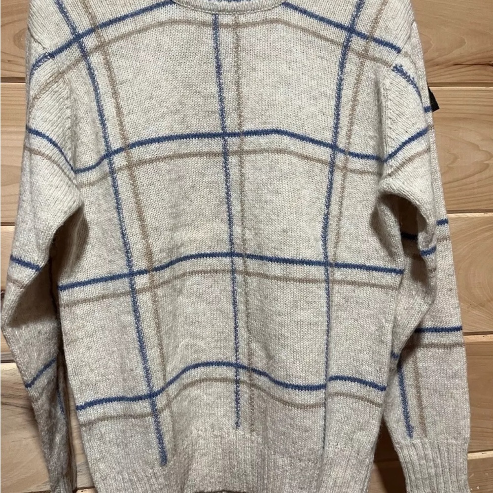 Damo Crewneck Sweater in Cream and Blue with Cozy Texture